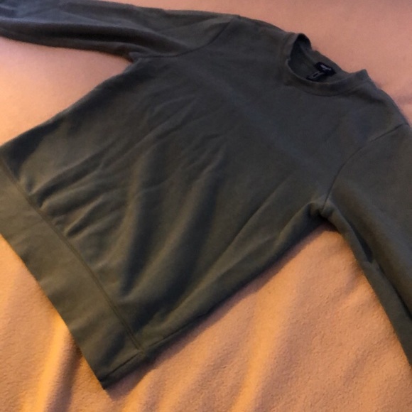 Off-Green Basic Men’s Medium Crewneck Sweater - Picture 2 of 2